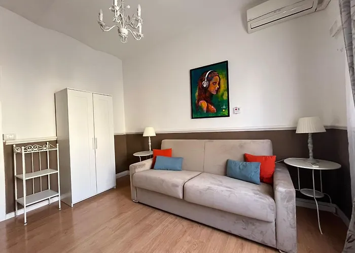 Veniero Apartment